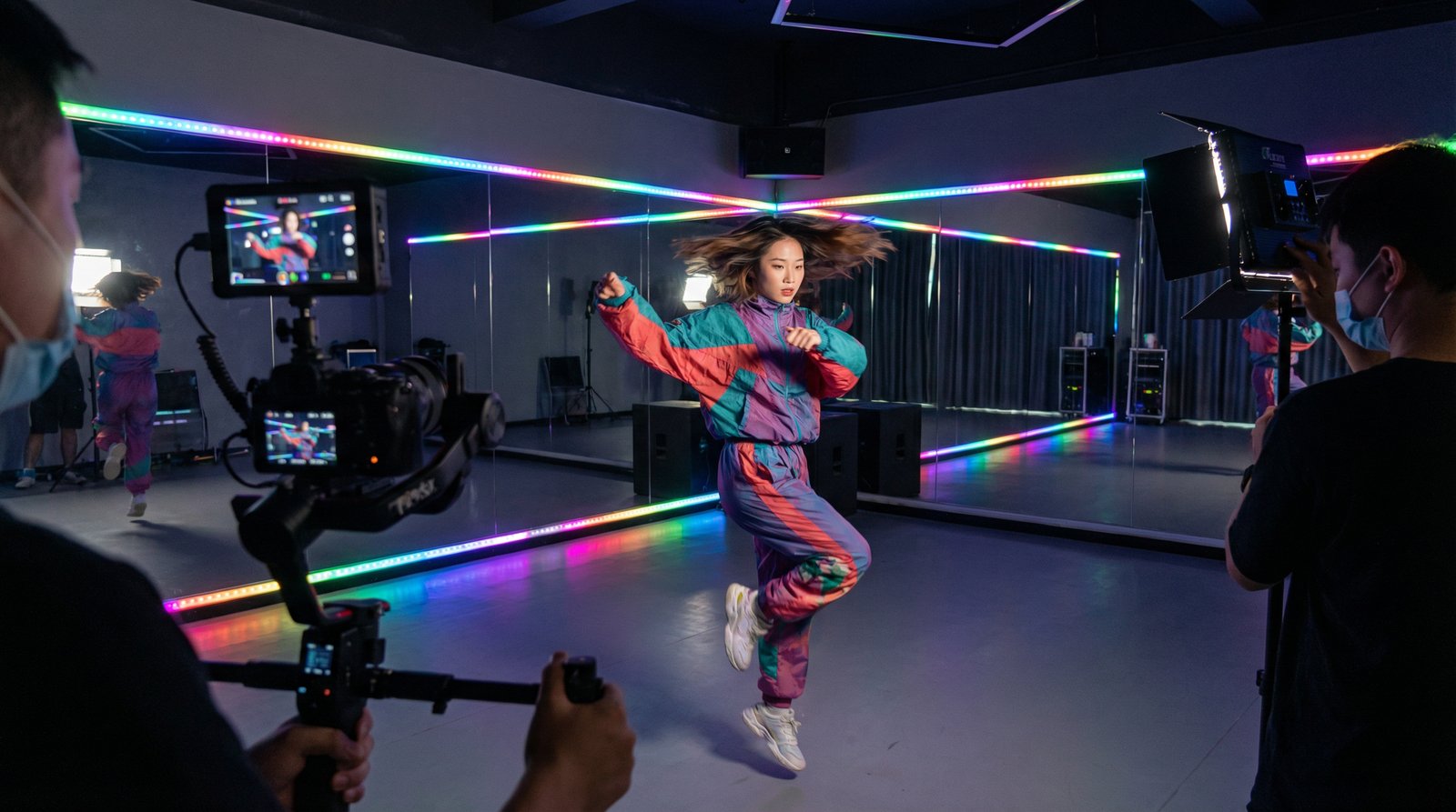 小马拉大车舞蹈短视频